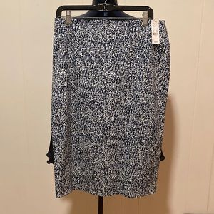 New York and company navy blue pencil skirt, size 8, new with tags
